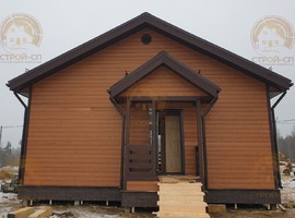 Проект одноэтажного каркасного дома КО16 10х8 для дачи и ПМЖ с террасой и кухней-гостиной 10 на 8. три спальни Фото